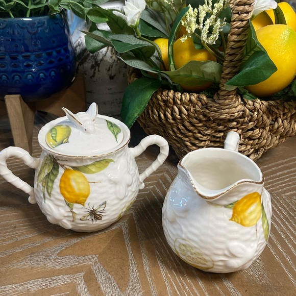 NEW! Cottage Lemon & Butterfly Honeycomb Bee Sugar Bowl & Creamer Pitcher Set - Picture 2 of 11